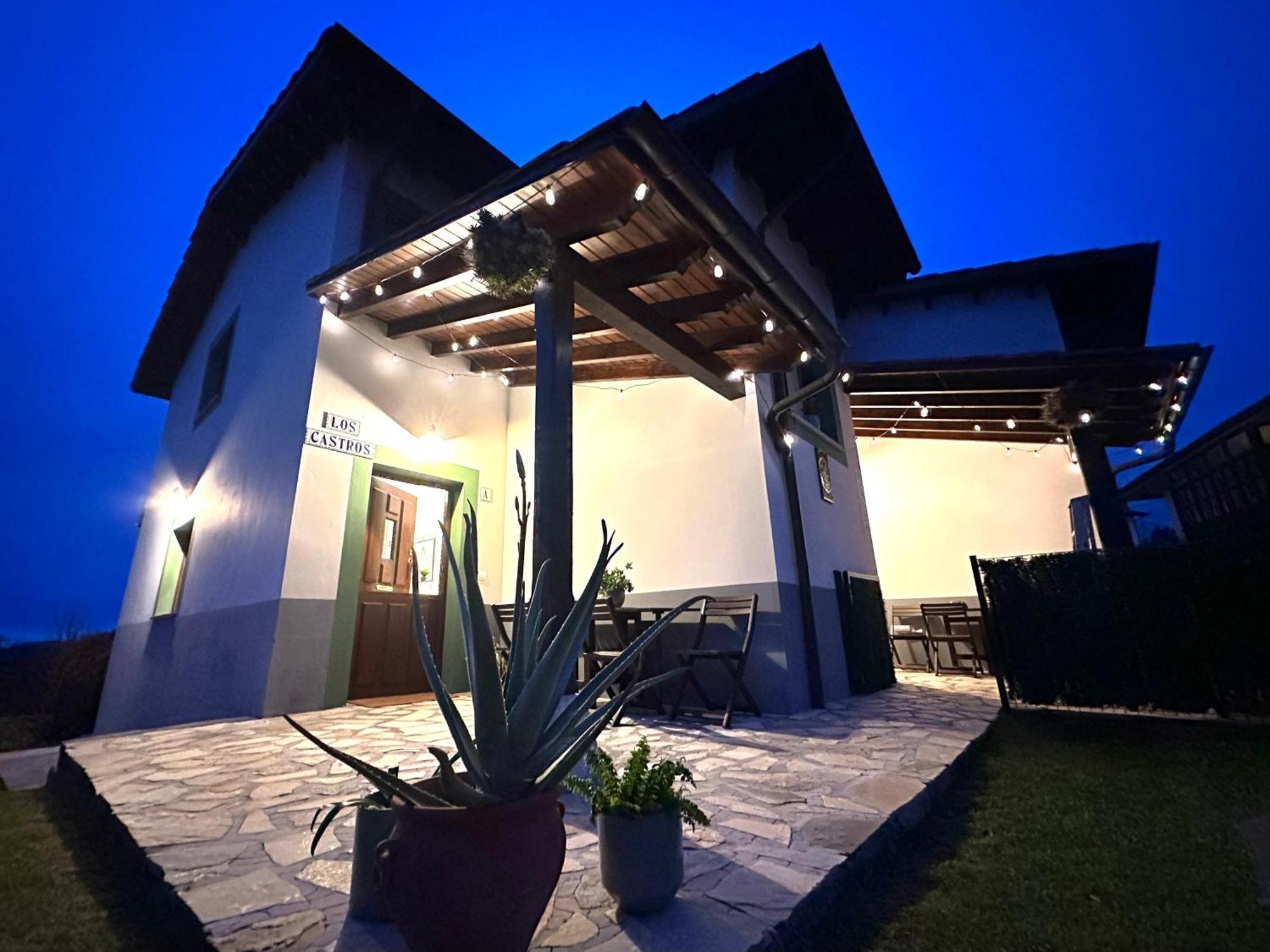 Los Castros Apartamentos Rurales A Llames de Pría Exteriör bild